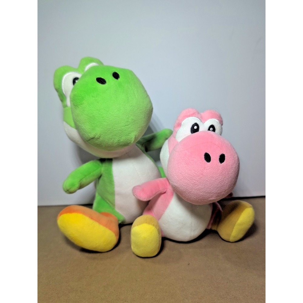 Nintendo Yoshi Plush Lot Of Two Green And Pink Super Mario video game